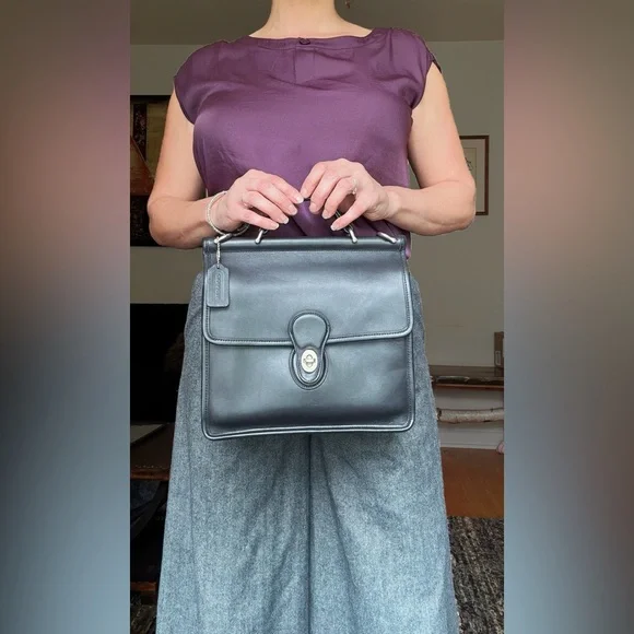 Vintage Coach Willis Bag #9927 - Picture 4 of 15